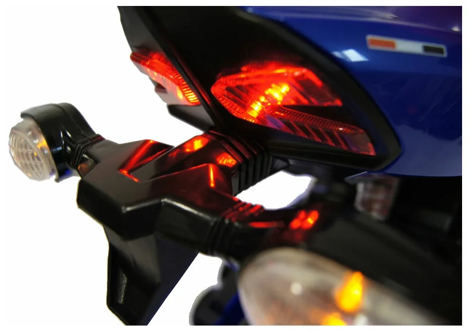RiverToys Moto А001АА - особенности: индикатор заряда, задний ход, требуется частичная сборка, плавный ход, на аккумуляторе