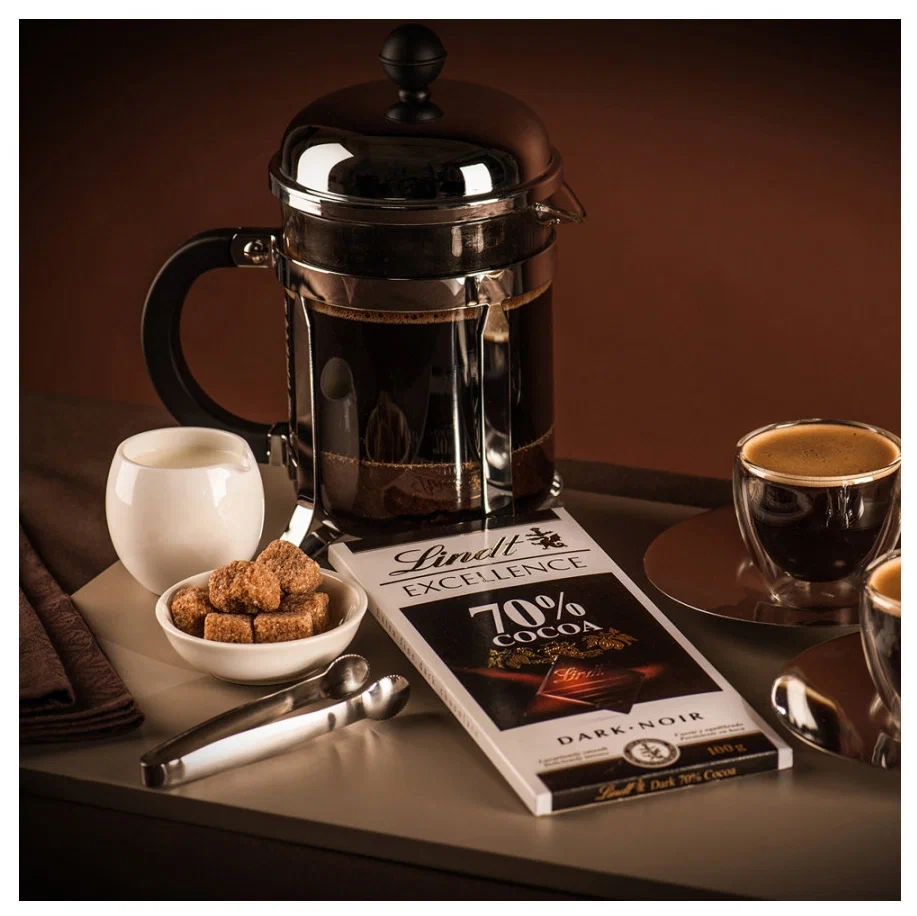Lindt "Excellence 70%" - жиры в 100 г: 41 г
