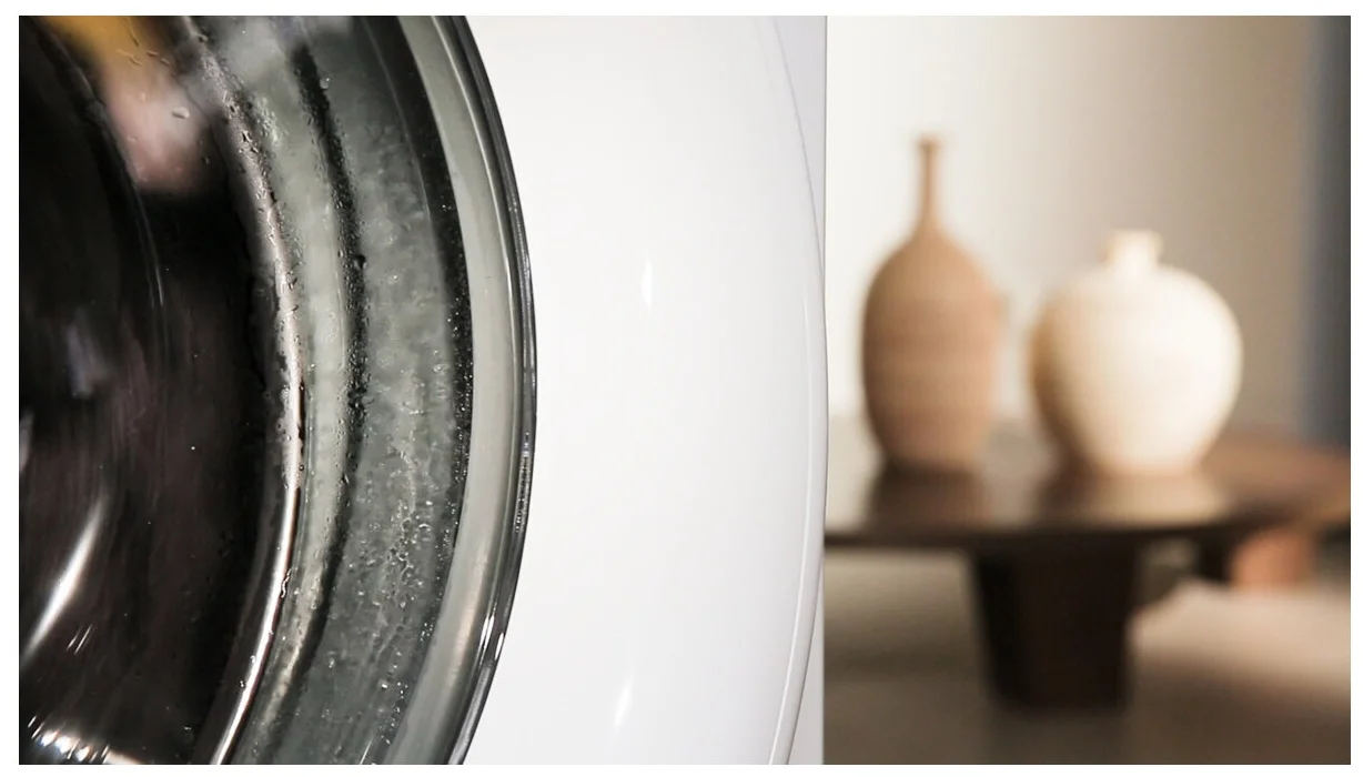 Whirlpool FWSG 61053 W - защита: от протечек, от детей, от скачков питания