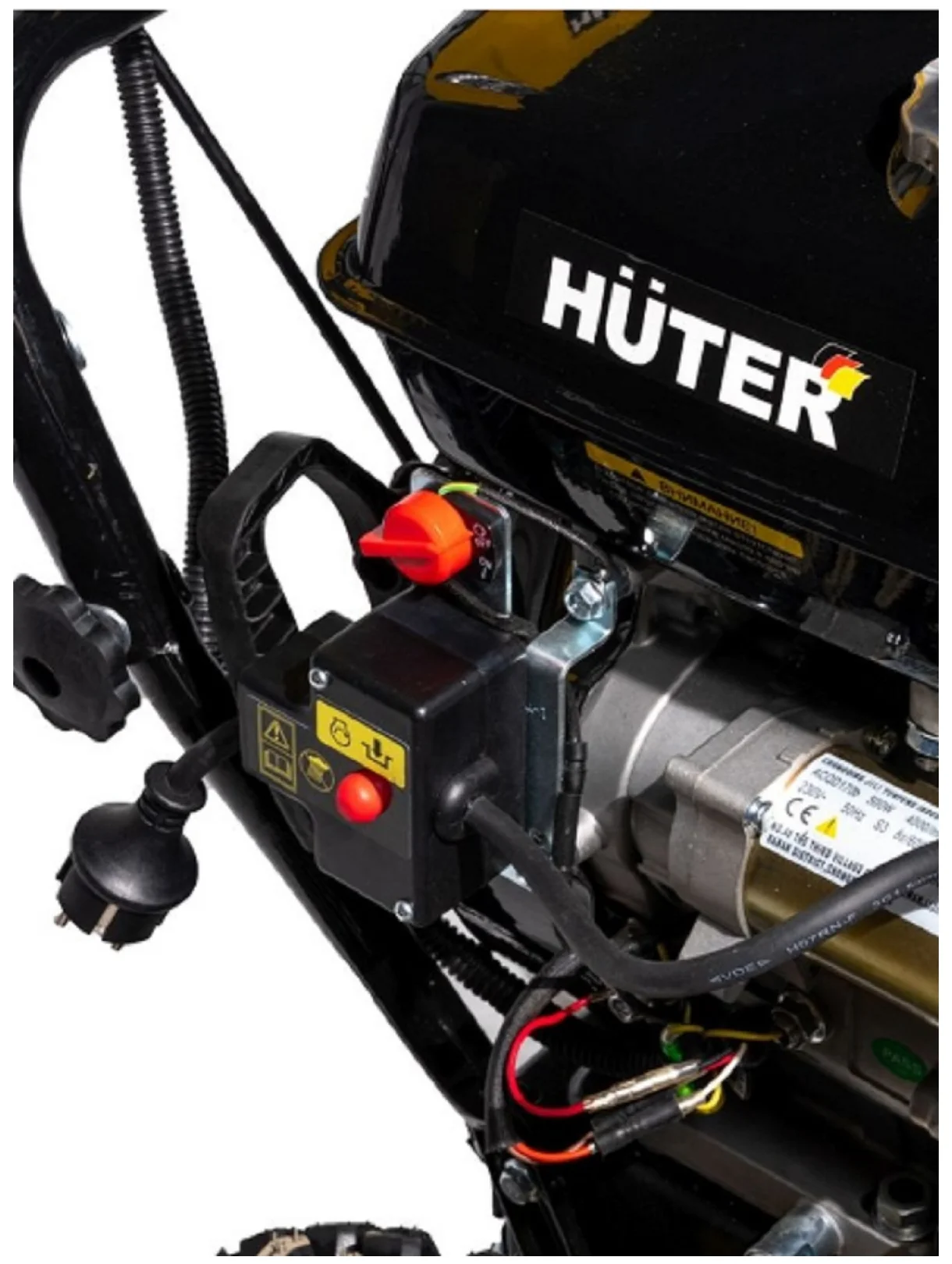 Huter SGC 8100 - механическая регулировка желоба выброса