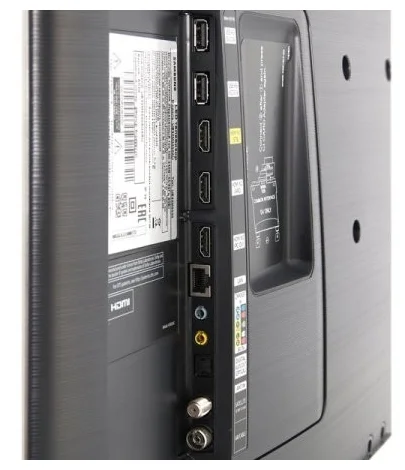 32" Samsung UE32M5550AU LED (2017) - разъемы и интерфейсы: Ethernet - RJ-45, компонентный видеовход, композитный видеовход, вход HDMI x 3, USB Type-A x 2, слот CI/CI+, выход аудио оптический