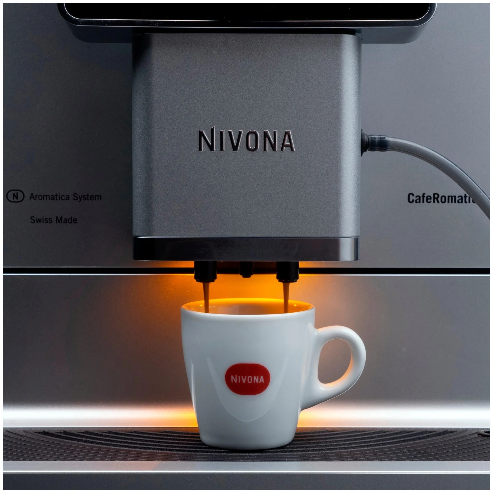 Nivona CafeRomatica 970 - доп. функции: автоматическая декальцинация, подача горячей воды